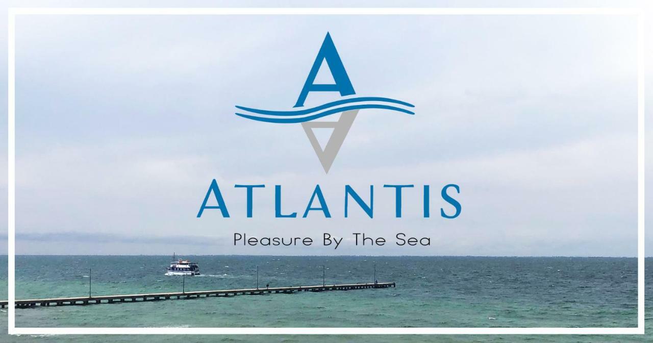 Atlantis "Pleasure By The Sea" Apartment Peraía Екстериор снимка