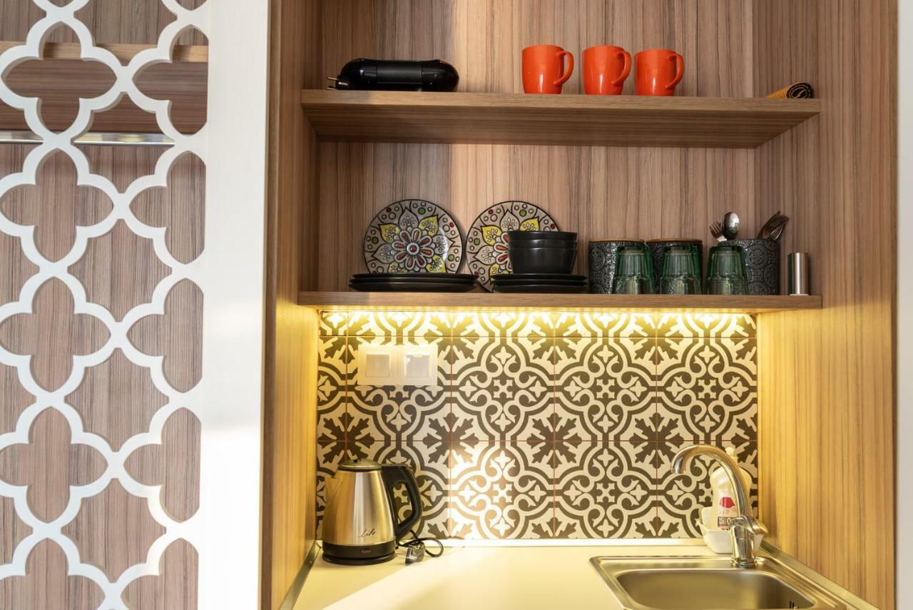 Atlantis "Pleasure By The Sea" Apartment Peraía Екстериор снимка