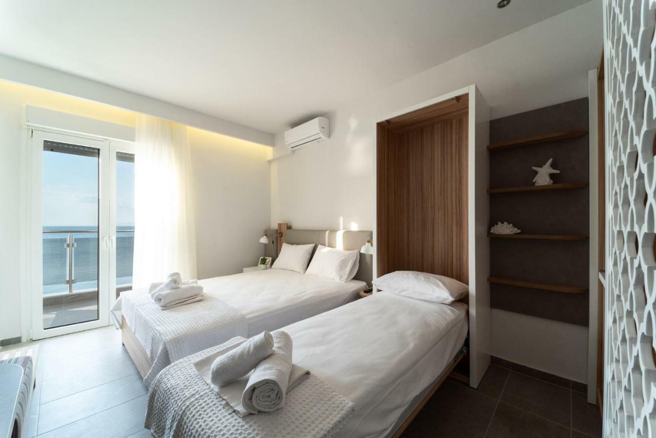 Atlantis "Pleasure By The Sea" Apartment Peraía Екстериор снимка