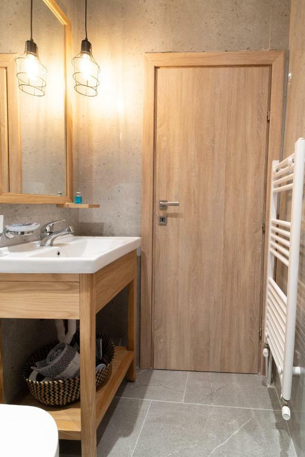 Atlantis "Pleasure By The Sea" Apartment Peraía Екстериор снимка